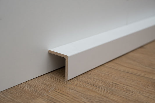Winkelleiste Weiss 28x28