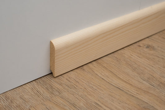 Sockelleiste Ahorn lackiert