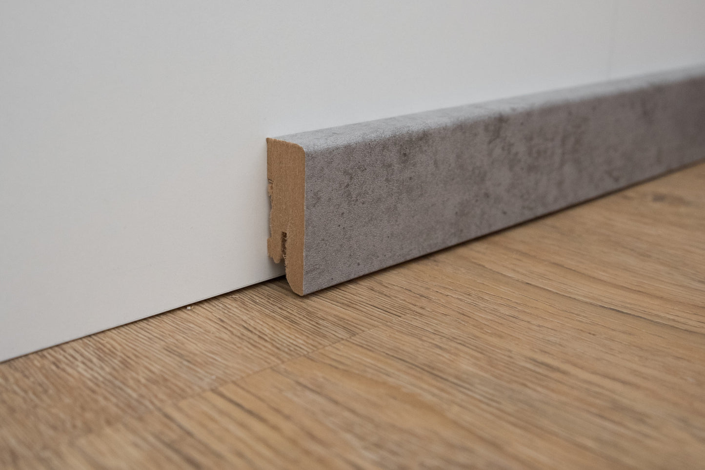 Clipsockelleiste Beton Grau / Bozen