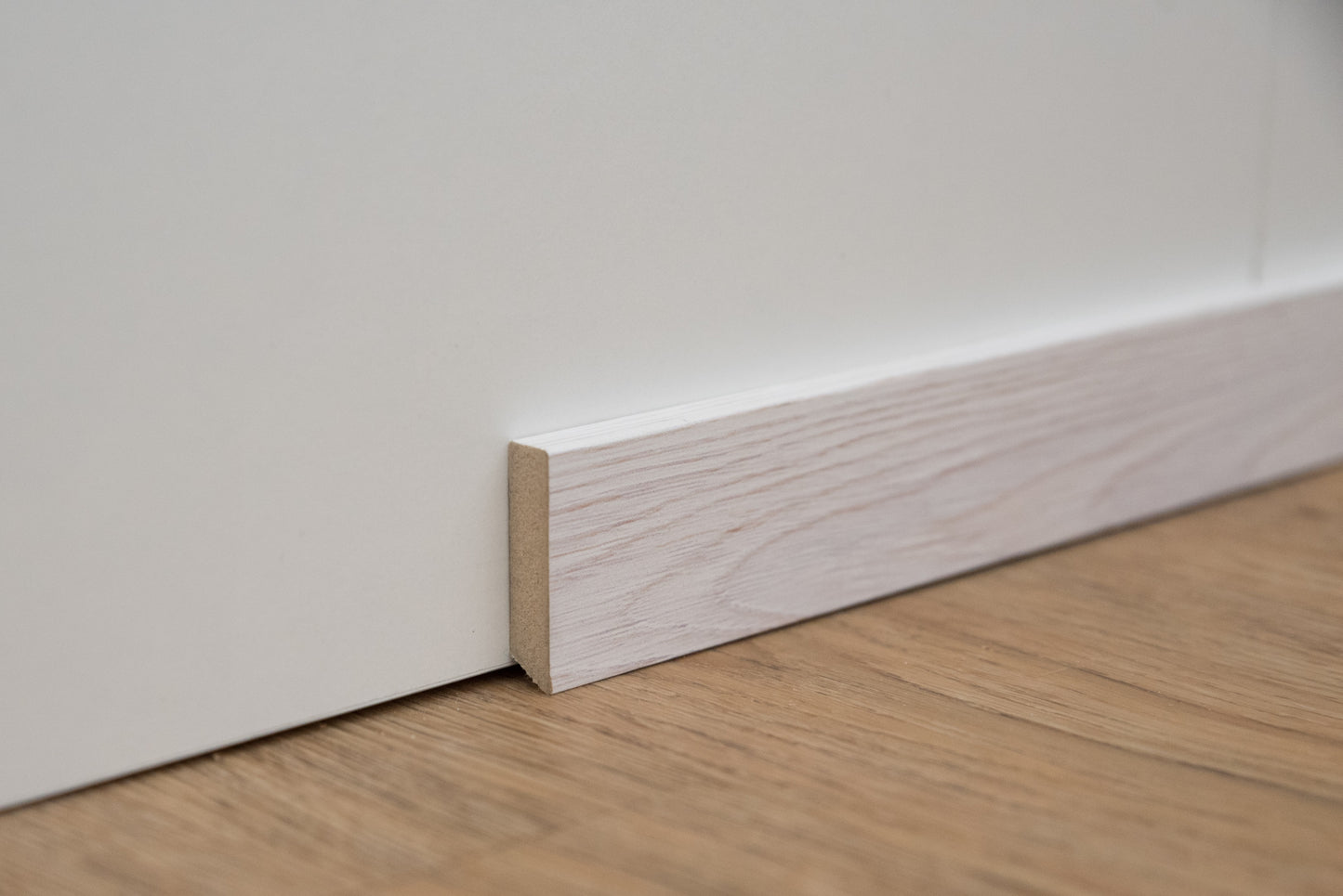 Deckleiste modern nordic weiss