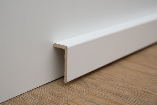Winkelleiste 22x44 Ei. Brillantweiss